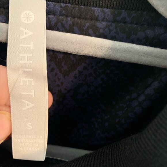 Athleta Brooklyn Bomber Zip Up Jacket Blue Python Size S - Picture 4 of 12